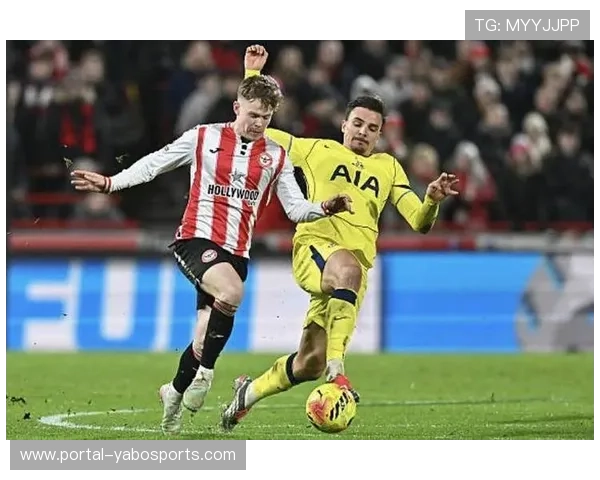 阿森纳客场四球大胜利兹联，七分优势领跑积分榜